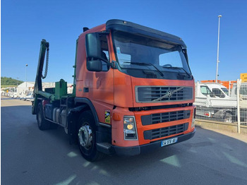 Portacontenedor de cadenas camión Volvo FM 380: foto 3