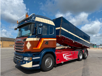 Volquete camión SCANIA R 520