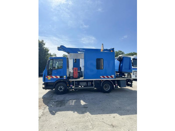 Camión con plataforma elevadora Iveco Eurocargo 100E18: foto 5