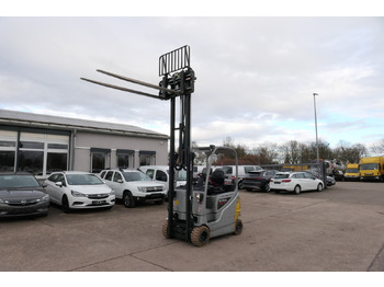 Carretilla elevadora transportable STILL RX20