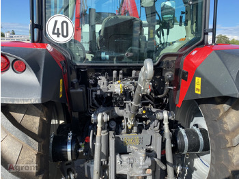 Tractor Massey Ferguson 4709: foto 5