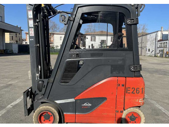 Carretilla elevadora eléctrica Linde E 20 PH: foto 4 Carretilla elevadora eléctrica Linde E 20 PH: foto 4