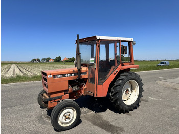 Tractor RENAULT