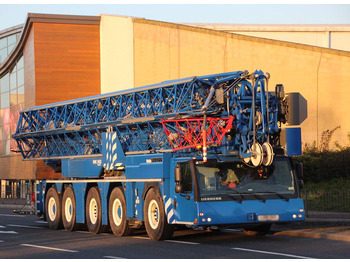 Grúa torre LIEBHERR MK 140