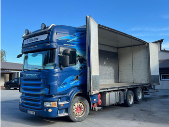 Camión caja cerrada SCANIA R 620