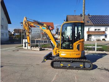 Miniexcavadora KOMATSU