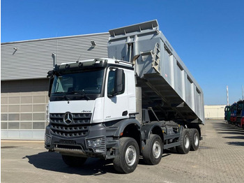 Volquete camión MERCEDES-BENZ Arocs 4153