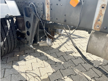 Chasis camión MAN 25/18.284 6x2-4 LL 25/18.284 6x2-4 LL, Retarder, Lenkachse: foto 2 Chasis camión MAN 25/18.284 6x2-4 LL 25/18.284 6x2-4 LL, Retarder, Lenkachse: foto 2