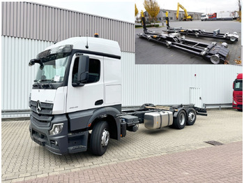Multibasculante camión MERCEDES-BENZ Actros 2545