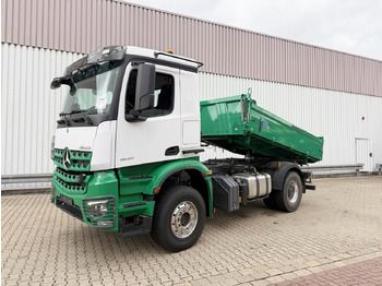 Volquete camión MERCEDES-BENZ Arocs 1840