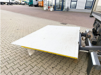 Camión caja cerrada Mercedes-Benz Atego 1330 4x4 Atego 1330 4x4, Iso-Koffer mit Heizung, LBW: foto 2