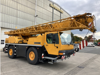 Autogrúa LIEBHERR LTM 1030/2