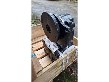 Piezas de recambio para Tractor nuevo Zuidberg Frontzapfwelle zum Case PUMA / PUMA CVX / STEYR CVT: foto 3