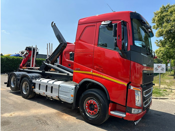 Multibasculante camión VOLVO FH 540
