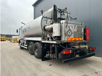 Leasing financiero de Renault Rincheval - 12.000 Liter leasing Renault Rincheval - 12.000 Liter: foto 2