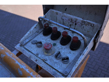 Camión con plataforma elevadora Teupen EURO B16T As-Is, Driving Licence B/3, Diesel, 16m: foto 4 Camión con plataforma elevadora Teupen EURO B16T As-Is, Driving Licence B/3, Diesel, 16m: foto 4