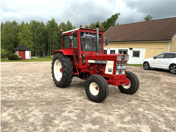 Tractor INTERNATIONAL
