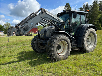 Tractor VALTRA N142