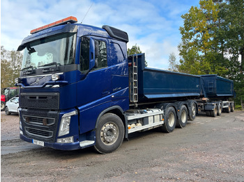 Multibasculante camión VOLVO FH 540