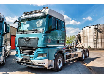 Multibasculante camión MAN TGX