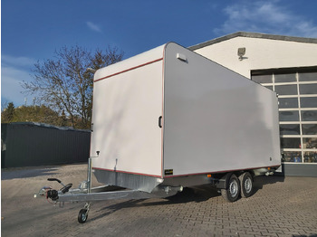 Caja cerrada remolque