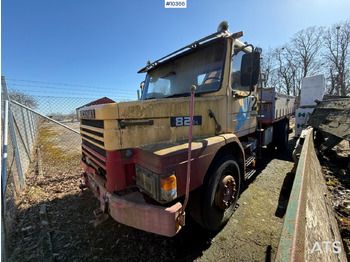 Volquete camión SCANIA T82