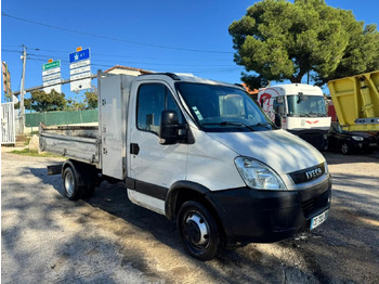 Volquete furgoneta IVECO Daily 35c12