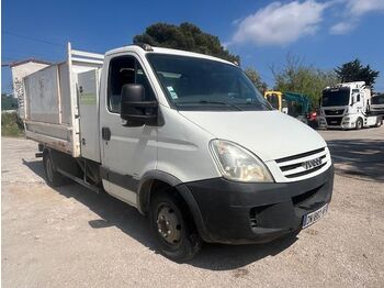 Volquete furgoneta IVECO Daily 35C15