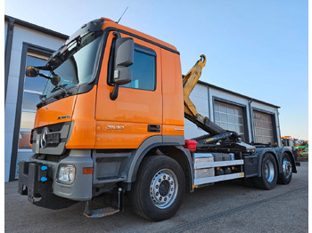 Multibasculante camión MERCEDES-BENZ Actros 2532