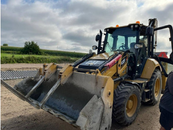 Retroexcavadora CATERPILLAR 432F2