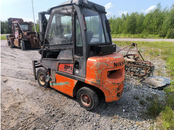 Carretilla elevadora diésel NISSAN FD25: foto 2
