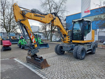 Excavadora de ruedas LIEBHERR A 912