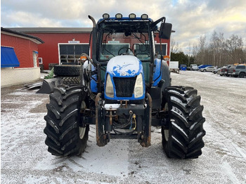 Tractor New Holland T 5070 Dismantled. Only spare parts: foto 2