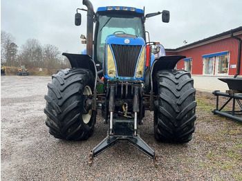Tractor New Holland TG 285 Dismantled. Only spare parts: foto 3 Tractor New Holland TG 285 Dismantled. Only spare parts: foto 3
