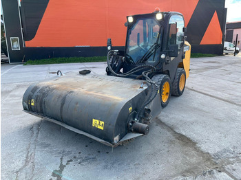 Cargadora de ruedas JCB 155 T4 BUCKET & BRUSH: foto 2