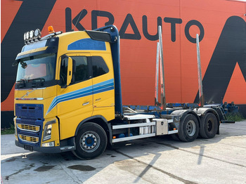 Camión forestal VOLVO FH16 750