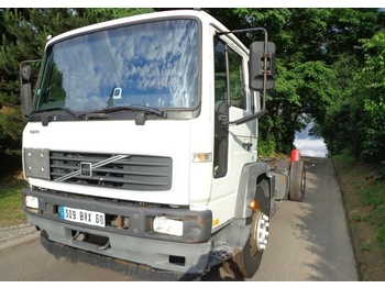 Chasis camión VOLVO FL