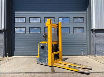 Apilador JUNGHEINRICH EJC