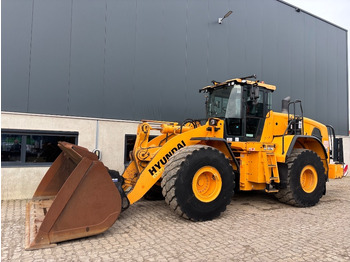 Cargadora de ruedas HYUNDAI