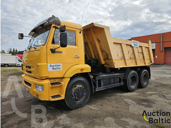 Volquete camión KAMAZ