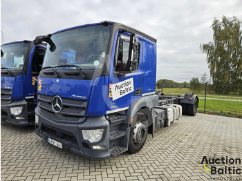 Chasis camión MERCEDES-BENZ Actros 1843