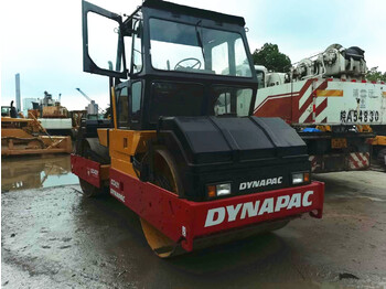 Rodillo DYNAPAC CC421: foto 3