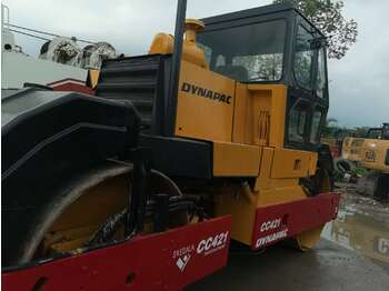 Rodillo DYNAPAC CC421: foto 2