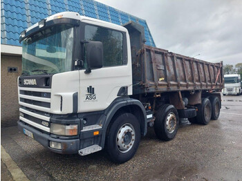 Volquete camión SCANIA P124