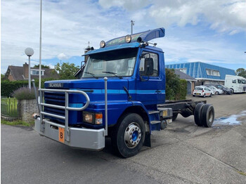 Chasis camión SCANIA T82