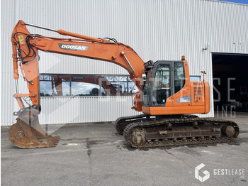 Excavadora de cadenas DOOSAN DX235