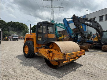 Compactador Bomag BW 213D-2 Walzenzug: foto 3