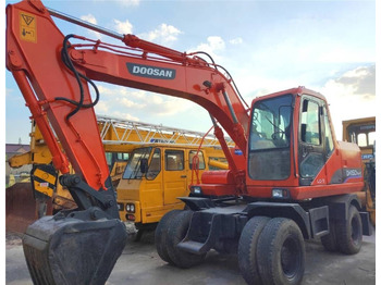 Excavadora de ruedas DOOSAN DH150W-7