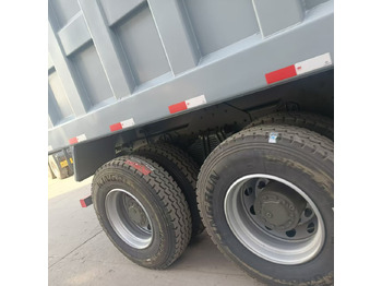 Volquete camión Sinotruk HOHAN 6*4 Dump truck: foto 4