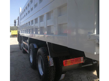 Volquete camión Sinotruk HOWO 375 8*4 Dump truck: foto 4
